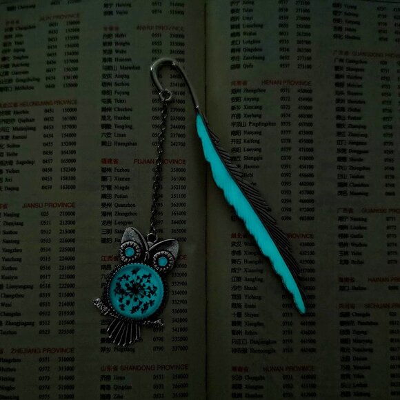 Bookmark - Owl Feather Glow in The Dark Luminous Metal Bookmark - Picture 3 of 10